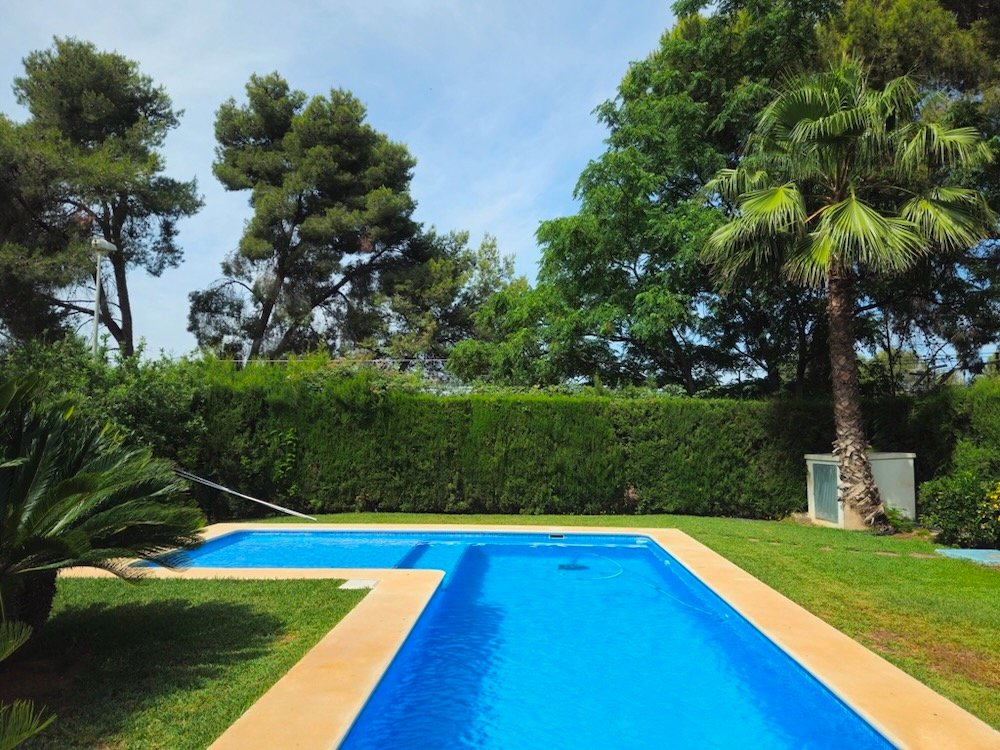 Property 2452 - Image 15